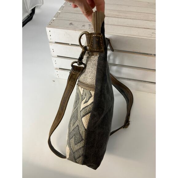 MYRA BAG MEDIUM GRAY, IVORY PRINTED CANVAS CROSSBODY BAG - Picture 4 of 16